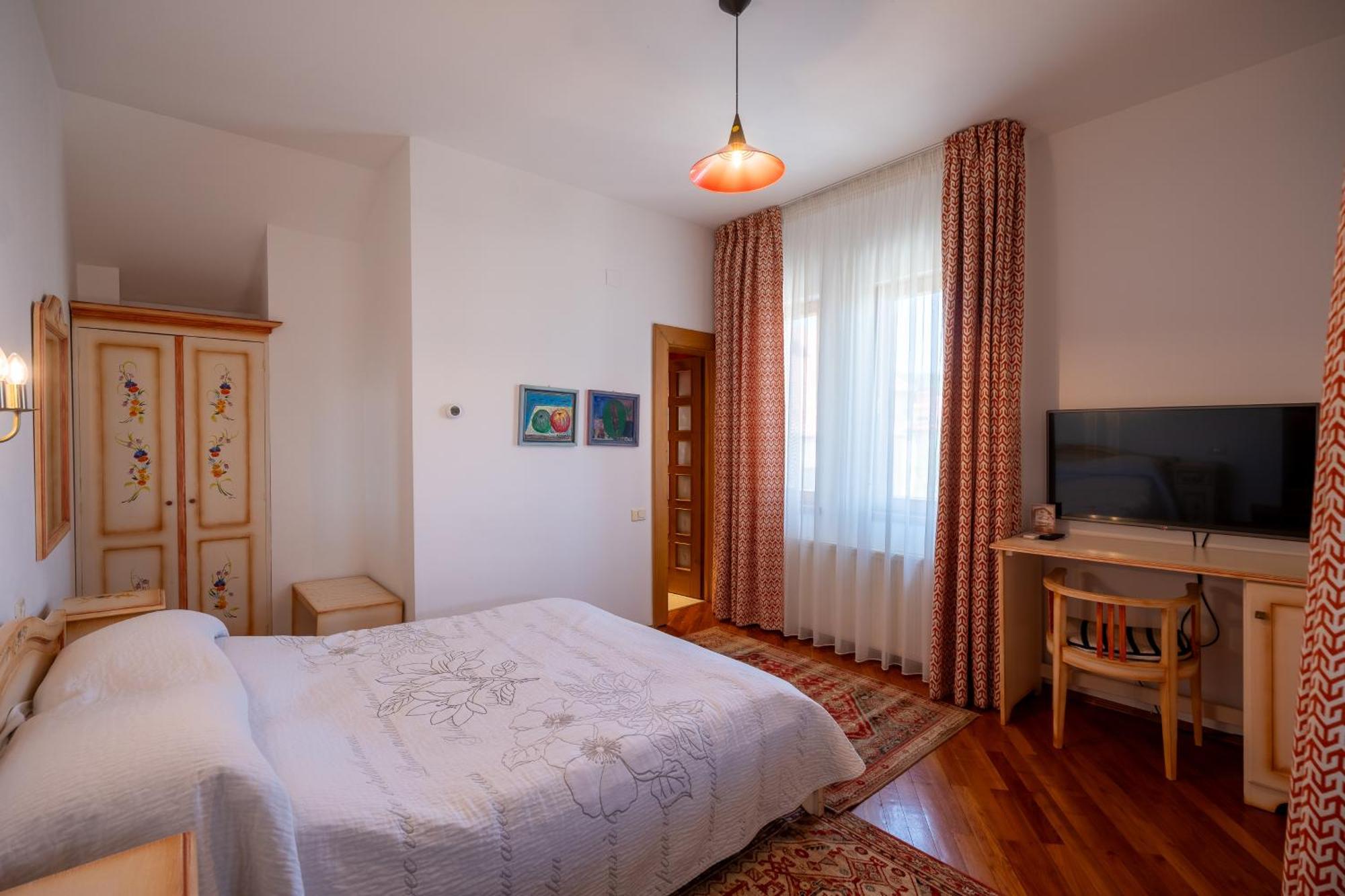 Casa Cranta Braşov