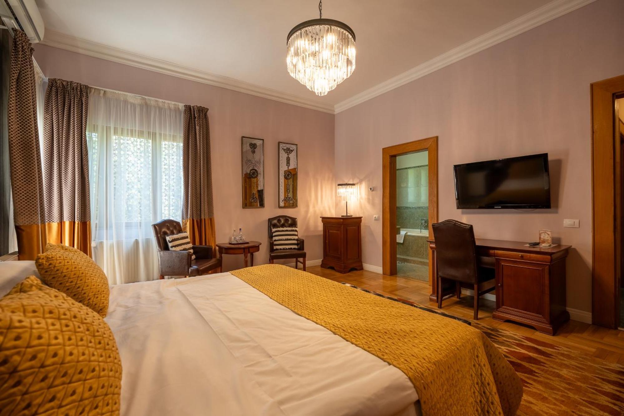 Casa Cranta 4* Braşov