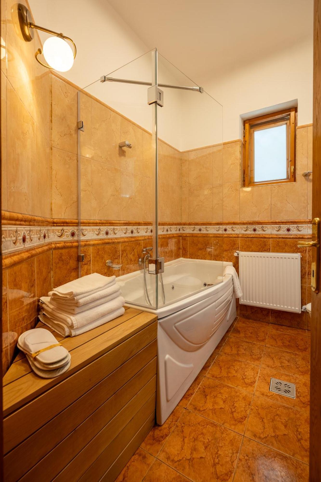 Hotel Casa Cranta 4*