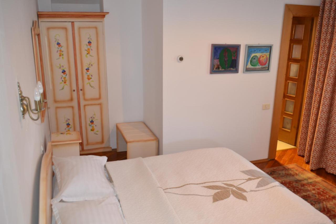Casa Cranta 4* Braşov